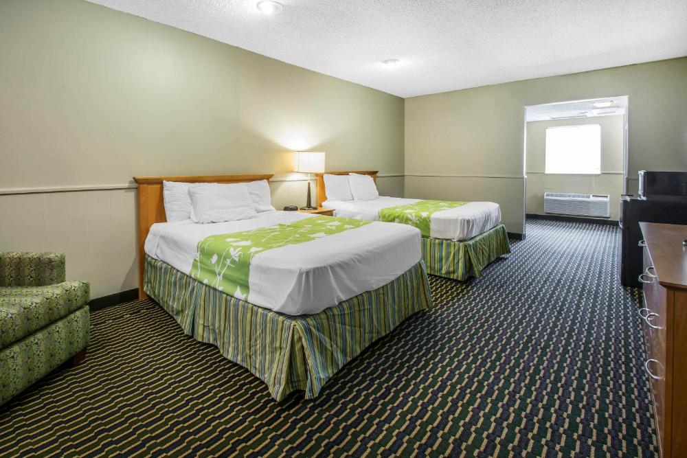 Double Room with Two Double Beds - Smoking interior